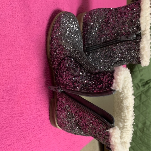 Boots - Picture 2 of 6